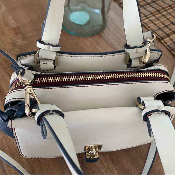 Zara City Bag with Crossbody Strap - Picture 4 of 5
